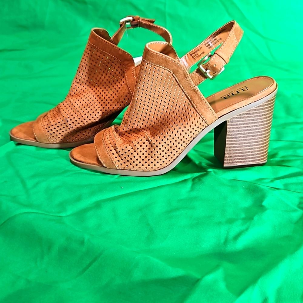A New Approach block high heel sandals
